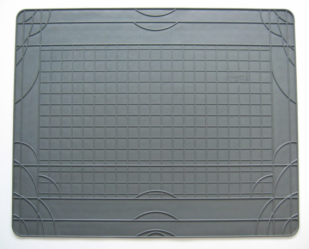 Univerzálny gumenný koberec do kufra 1000x800 mm