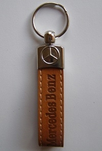 Kľúčenka Mercedes hnedá